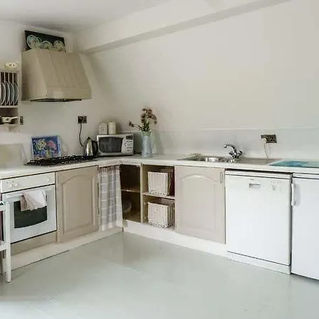 Greenhills 2, Kilcar